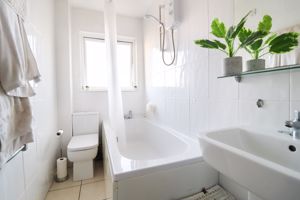 Family Bathroom- click for photo gallery